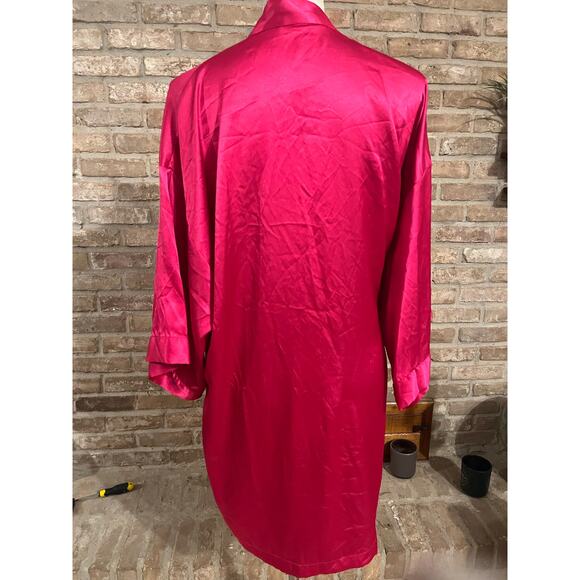 Victorias Secret magenta silk robe! 🔥 - Picture 4 of 5